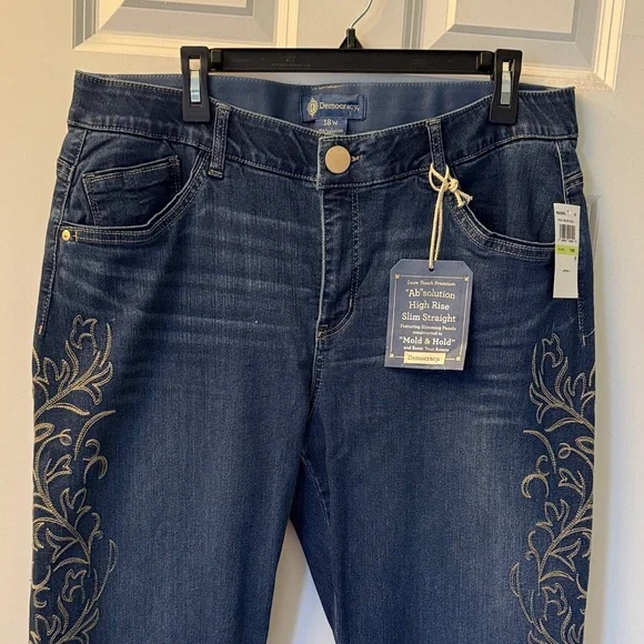 NWT Democracy High Rise Embroidered Jeans - Absolution Slim Straight - Picture 1 of 9